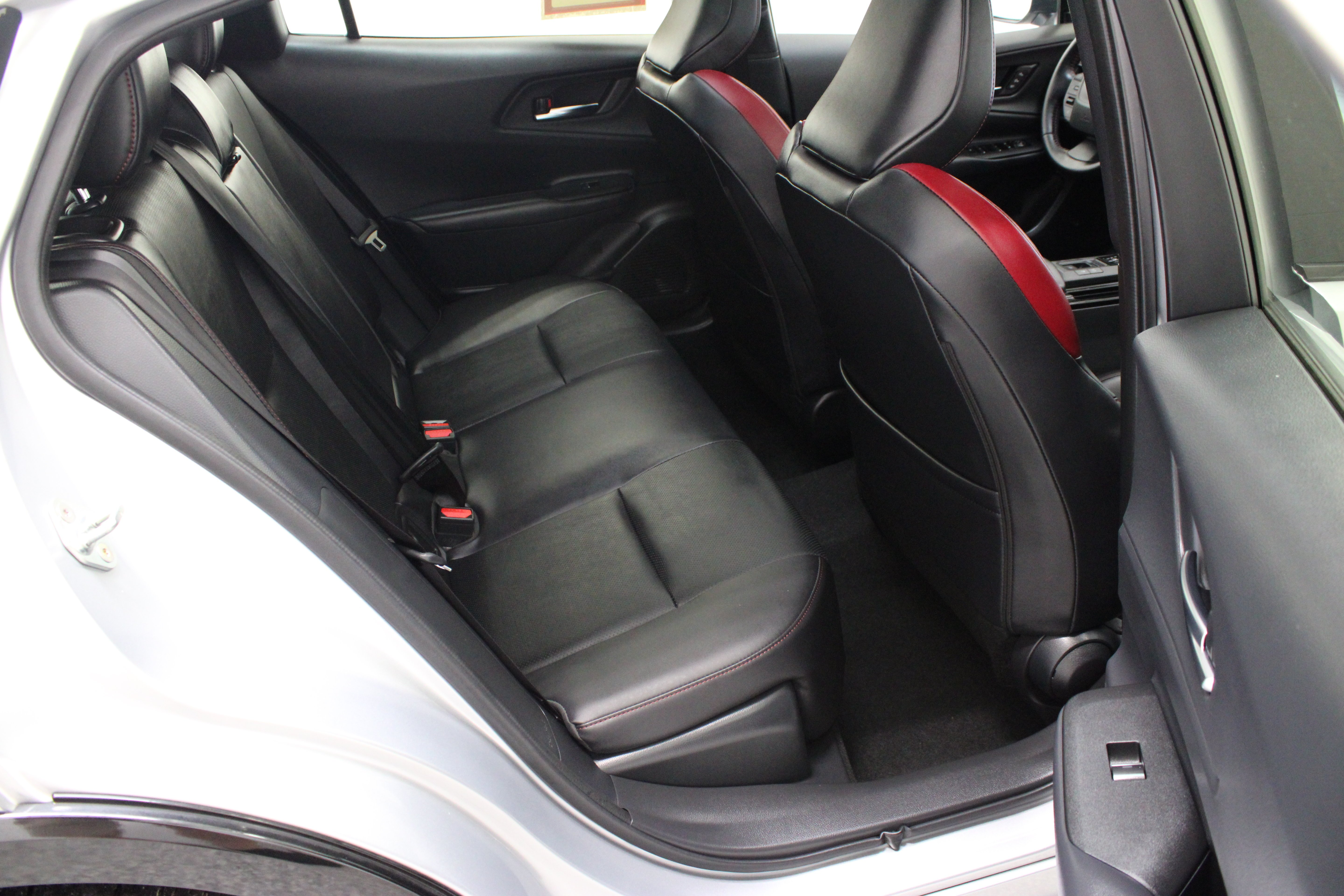 Certified Used 2024 Cutting Edge Toyota XSE Premium 2.0L/Electric image 35