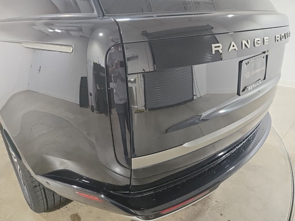 Used 2024 Santorini Black Metallic Land Rover SE image 22