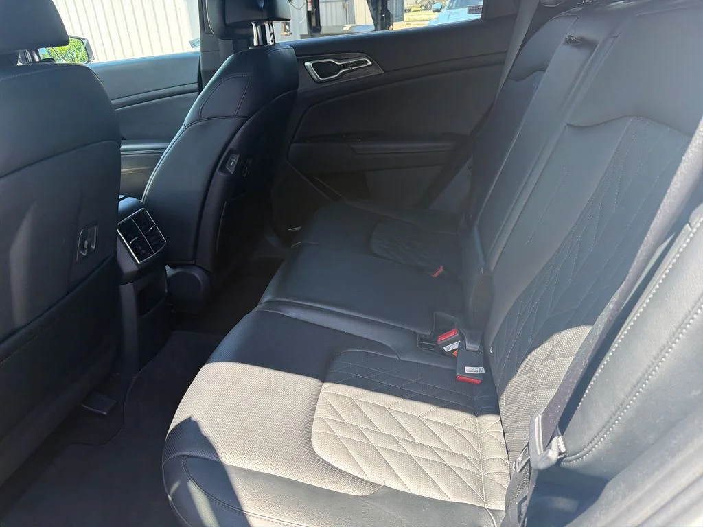 Used 2024 White Kia X-Line image 25