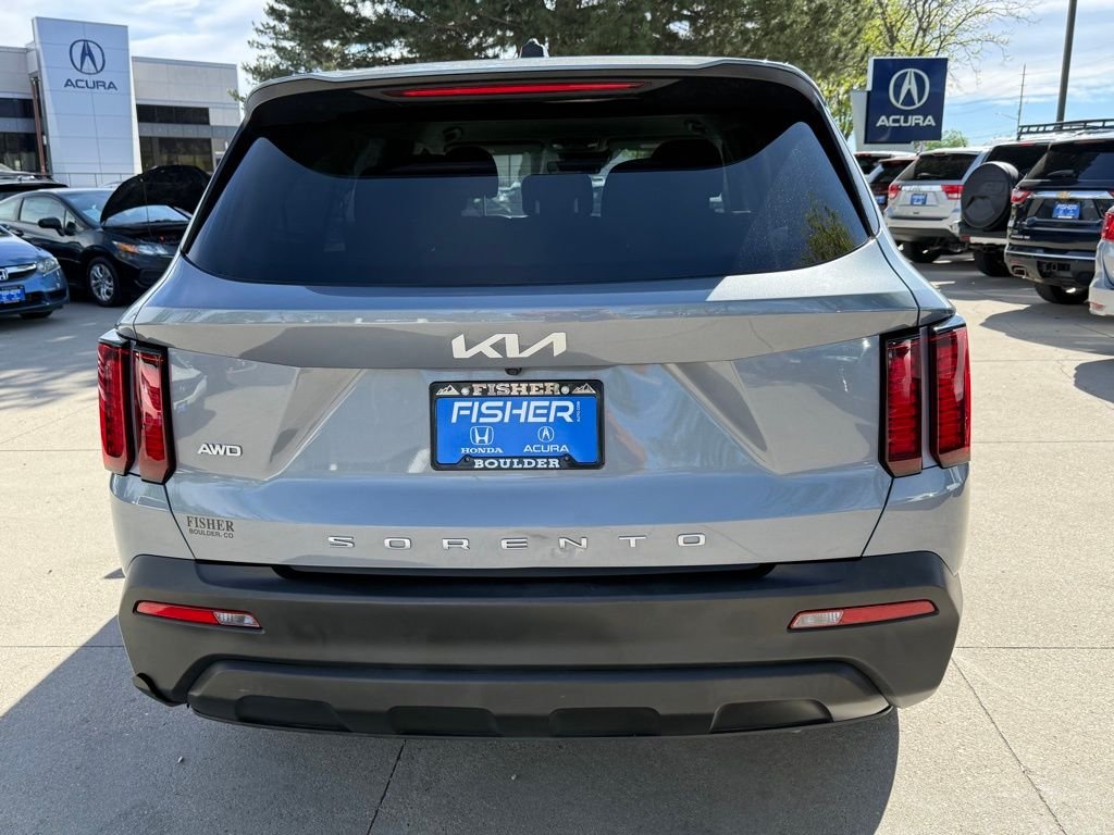 Used 2022 Silver Kia LX image 5