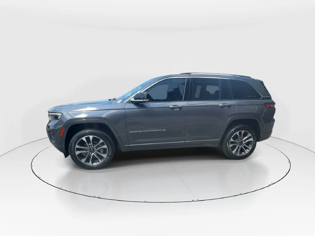 Used 2023 Gray Jeep Overland image 6