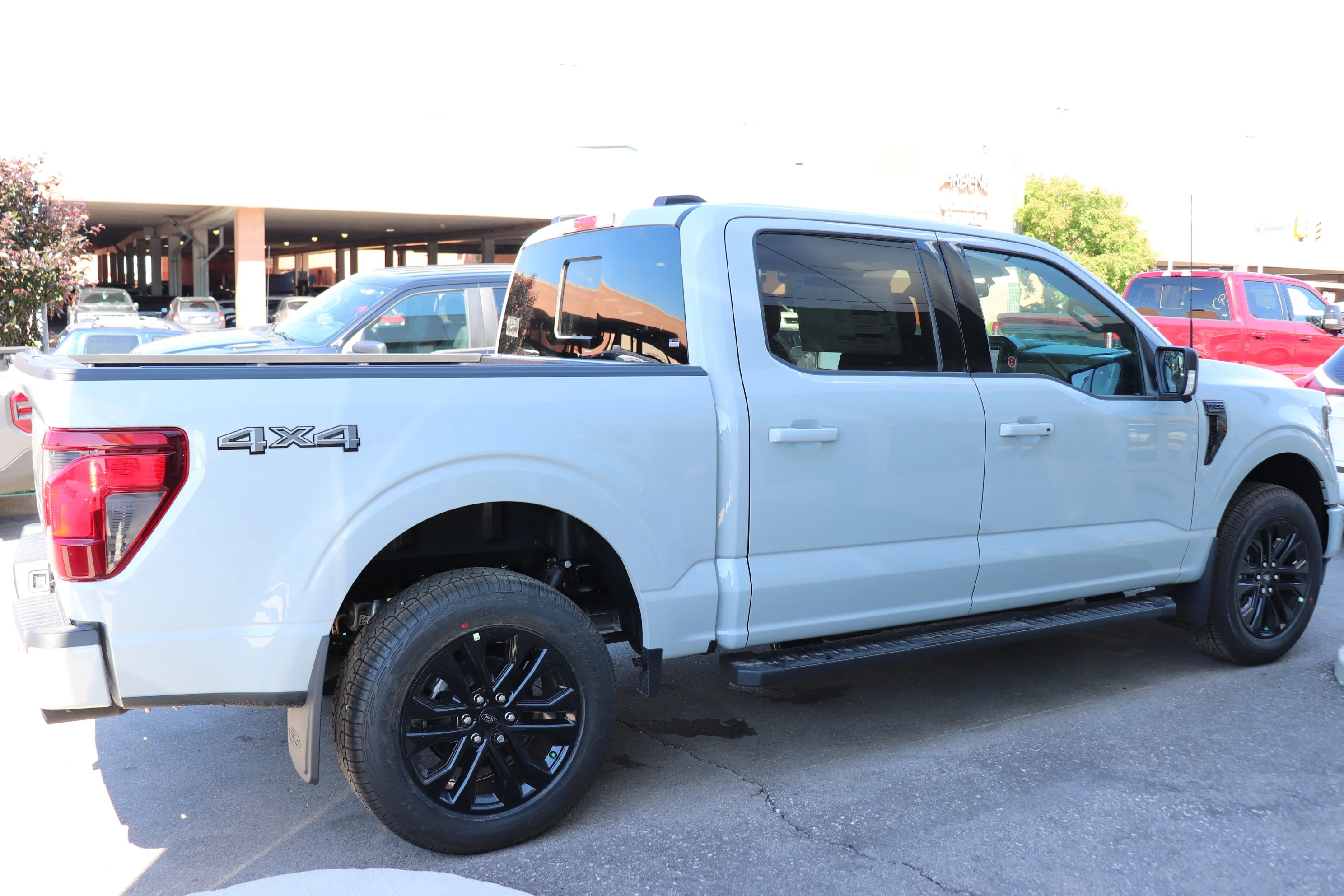 New 2026 AVALANCHE Ford XLT image 4