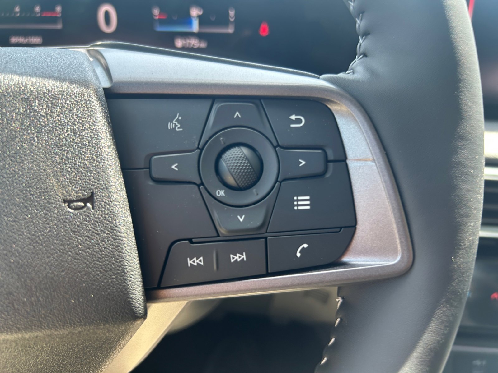 2026 Nissan Sentra SV - Photo 12