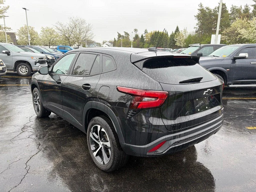 Used 2024 Black Metallic Chevrolet 1RS image 3