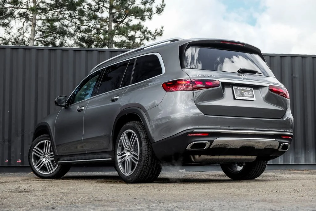 New 2026 Selenite Grey Metallic Mercedes-Benz GLS 450 image 2