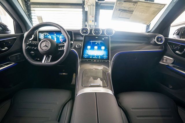 New 2026 MANUFAKTUR exclusive graphite grey magno Mercedes-Benz GLC 300 image 43
