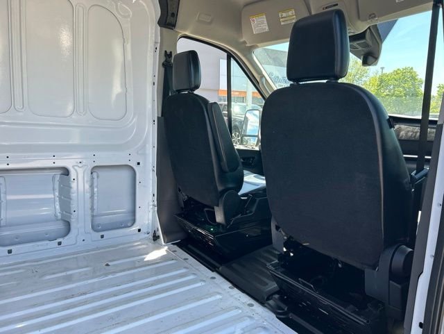 Used 2025 White Ford Base image 11