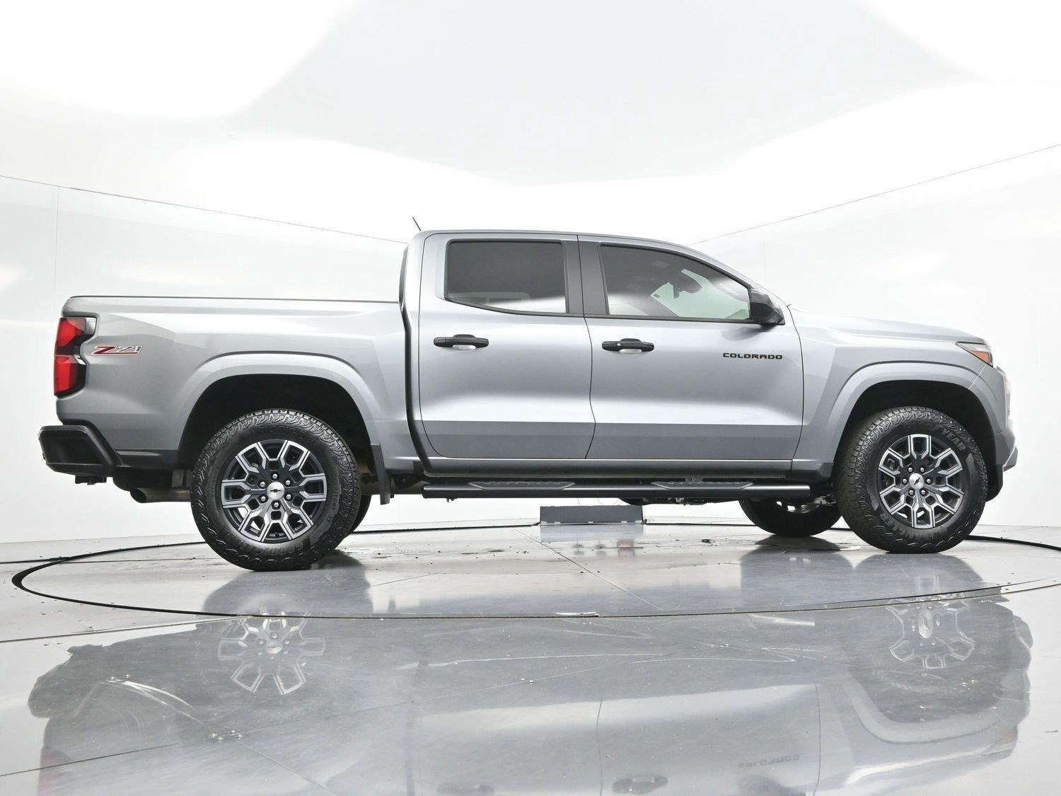 Used 2025 Sterling Gray Metallic Chevrolet Z71 image 49
