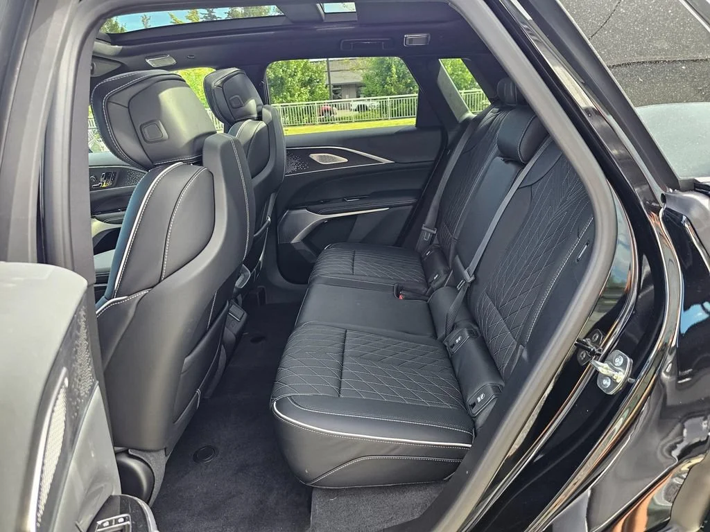 New 2026 Stellar Black Metallic Cadillac V-Series Premium image 16
