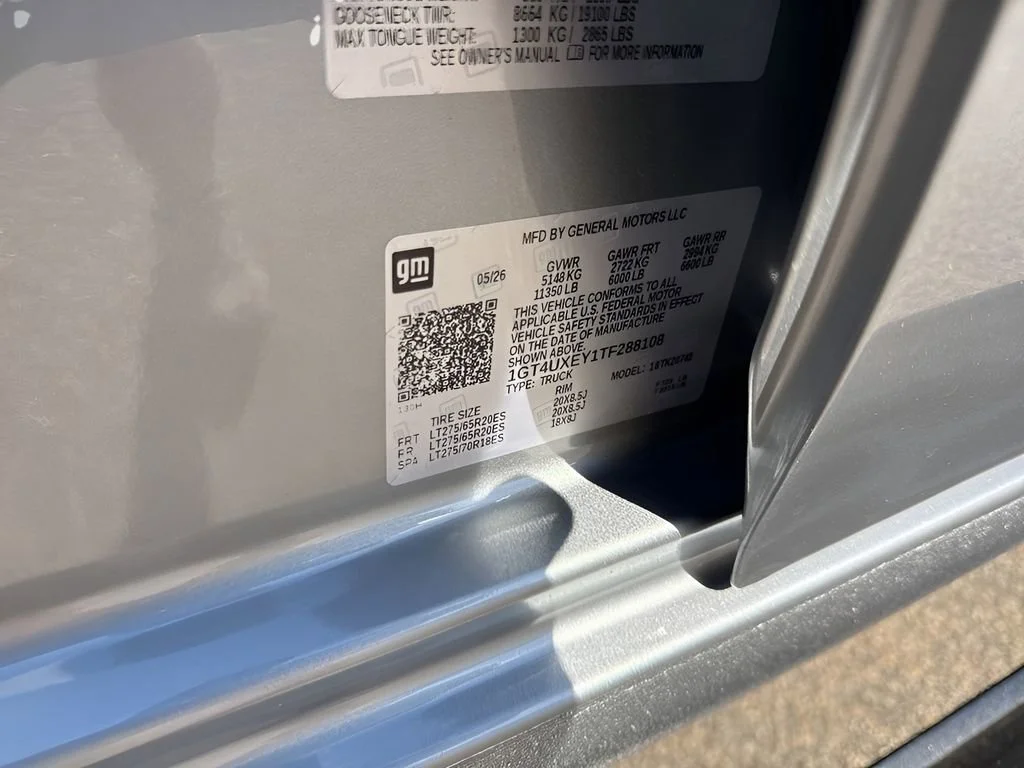 New 2026 Sterling Metallic GMC Denali Ultimate image 41
