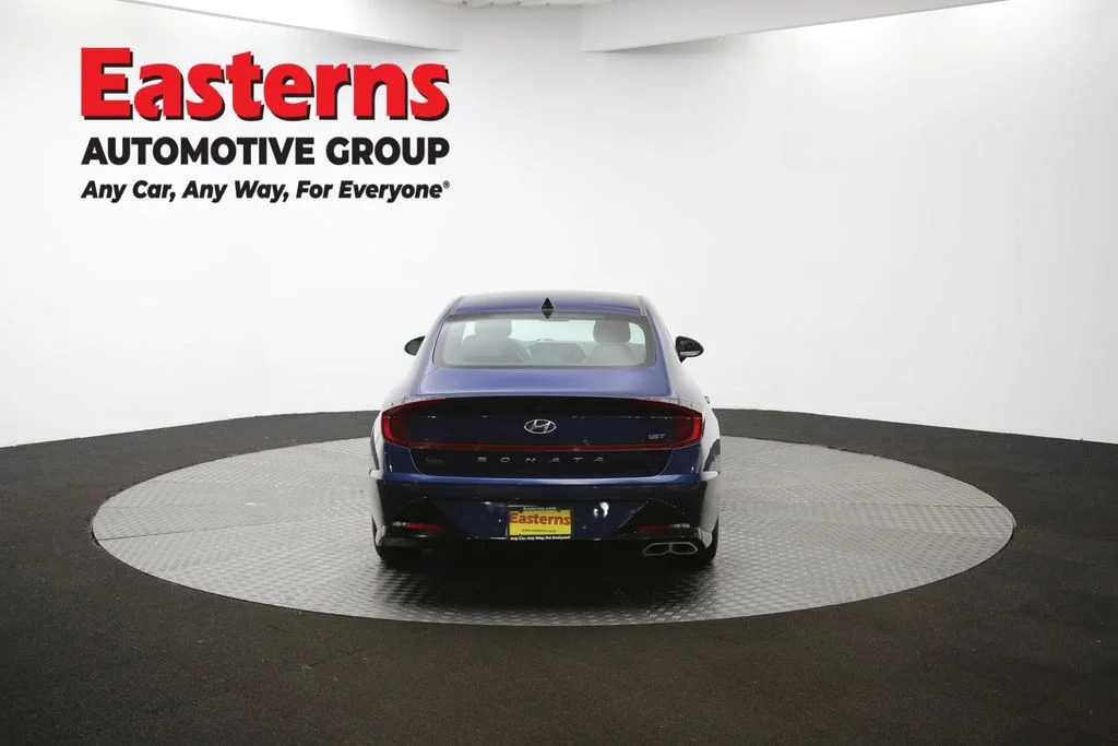 Used 2020 Blue Hyundai SEL Plus image 35