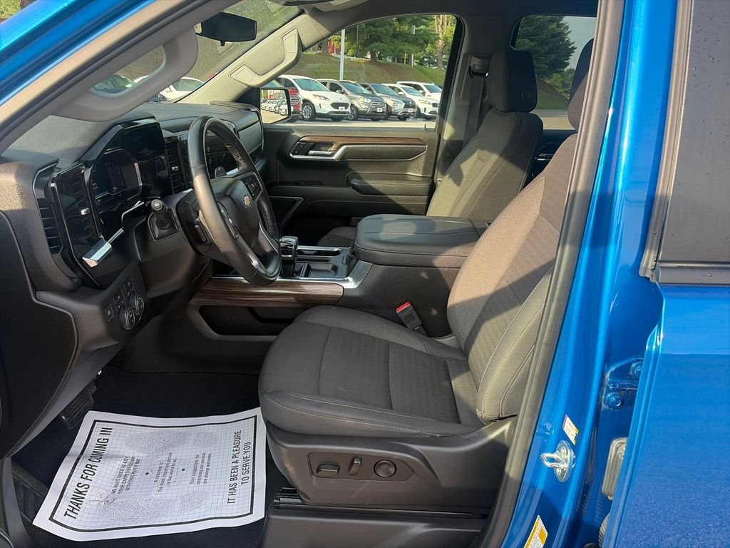 Used 2024 Glacier Blue Metallic Chevrolet LT image 10