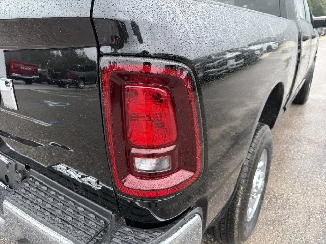 New 2027 Diamond Black Crystal Pearl-Coat Exterior Paint RAM Tradesman image 9
