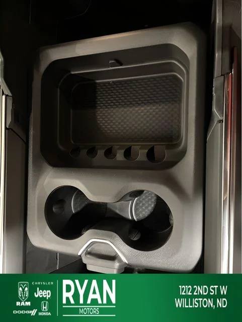 2025 RAM 2500 Laramie - Photo 36