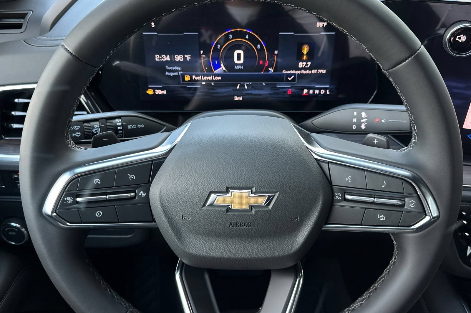 2026 Chevrolet Suburban LS - Photo 25