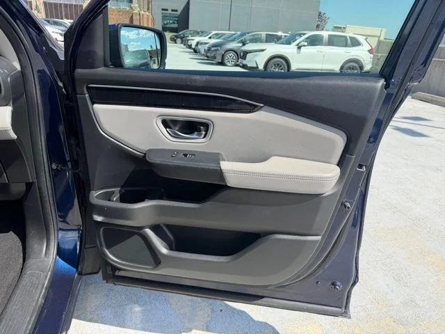 Used 2023  Honda Elite image 18