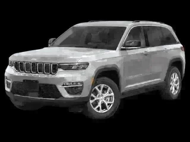 New 2025 Silver Zynith Exterior Paint Jeep Laredo X image 1