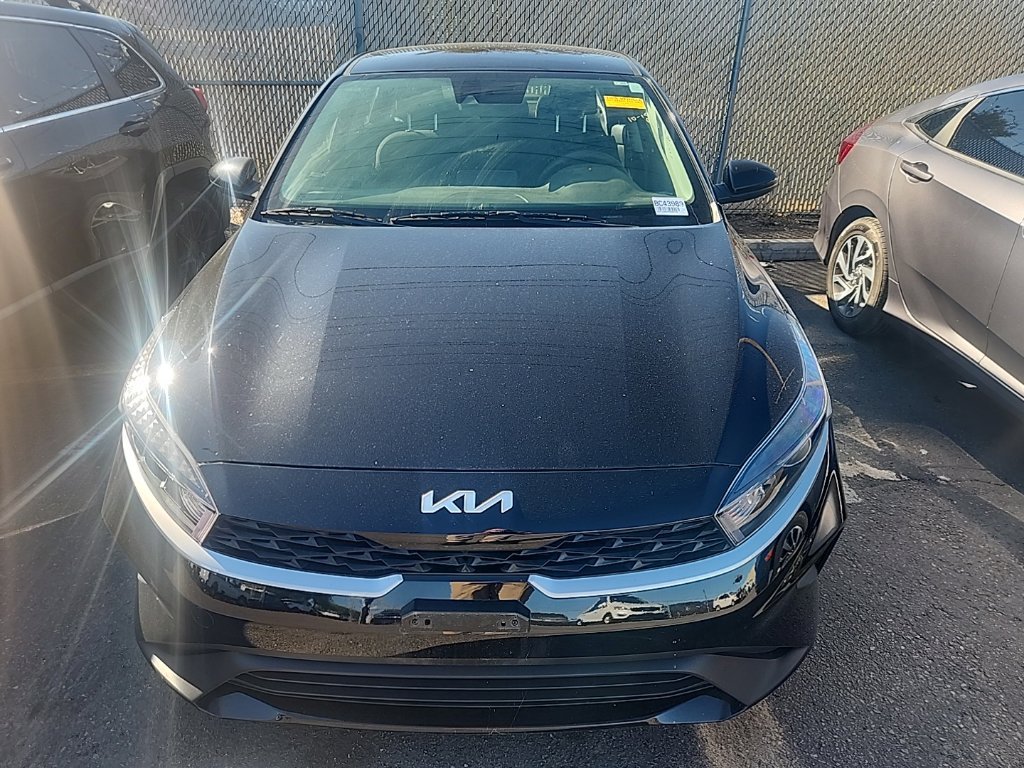 Used 2023 Black Kia LXS image 2