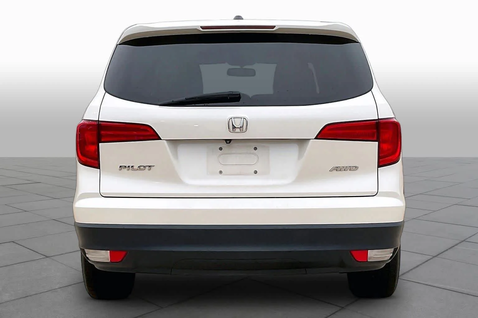 Used 2016 White Diamond Pearl Honda EX-L image 5