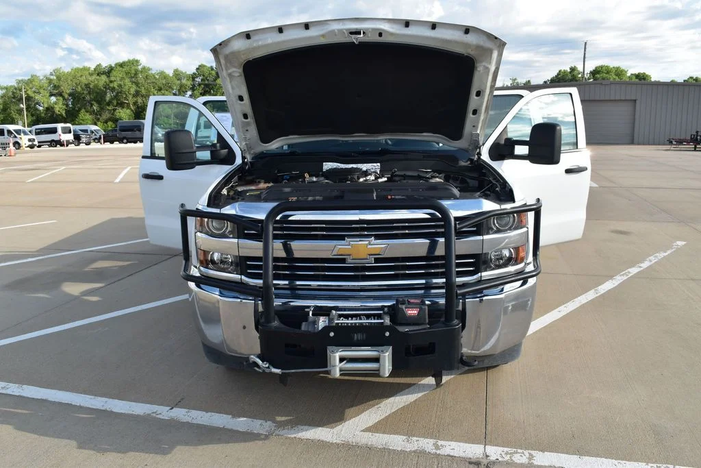 Used 2015 White Chevrolet Work Truck image 33
