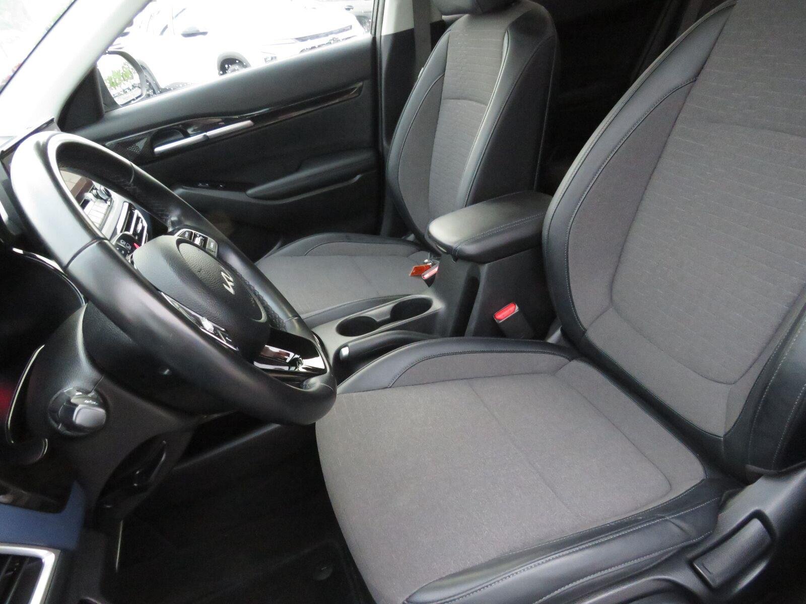 Used 2022 Cherry Black Kia S image 21