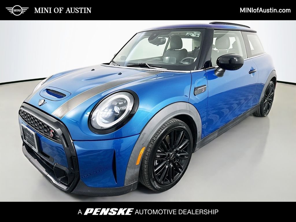 2022 MINI Hardtop Cooper S's photo