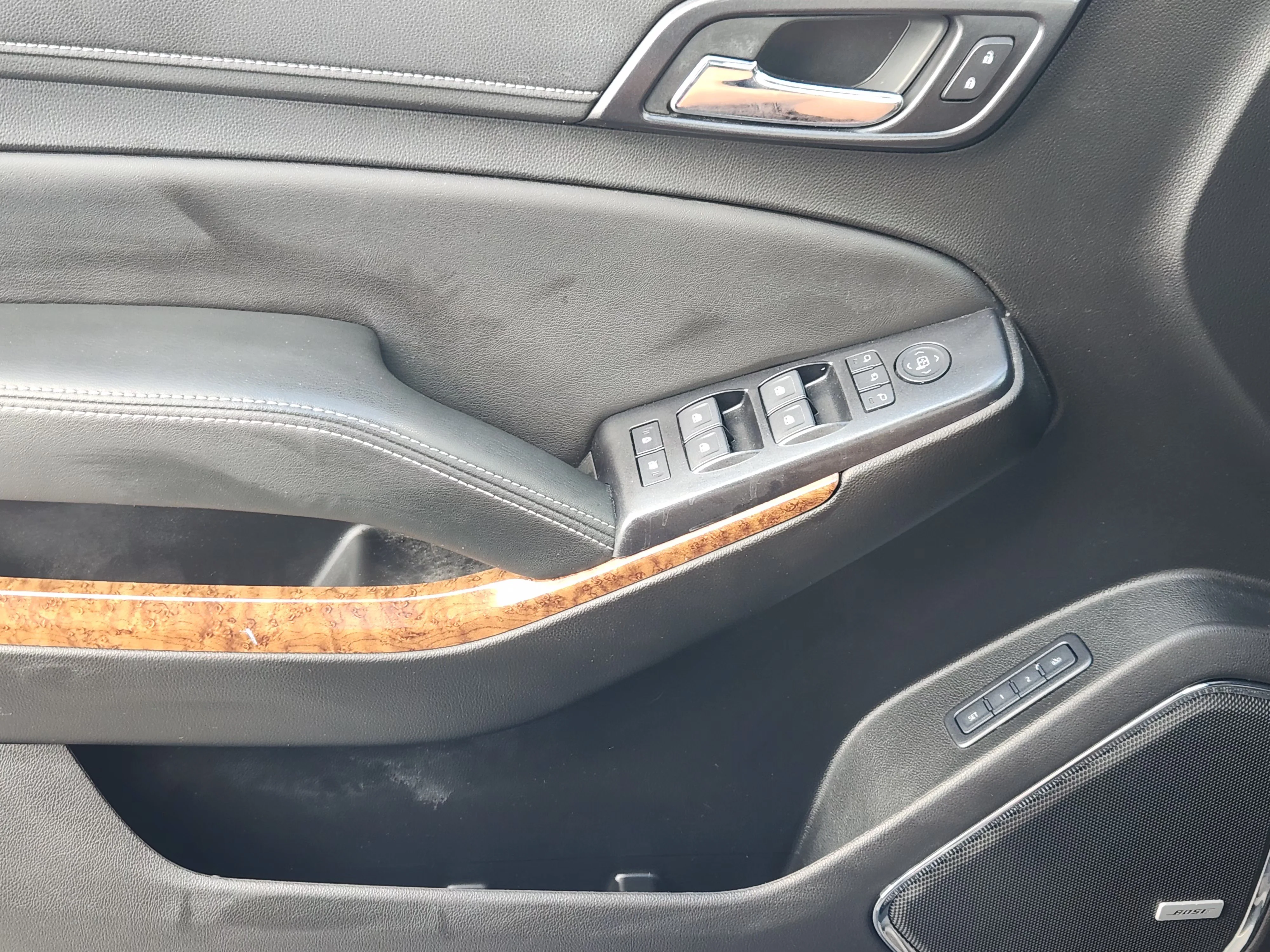 Used 2019 Black Chevrolet Premier image 24
