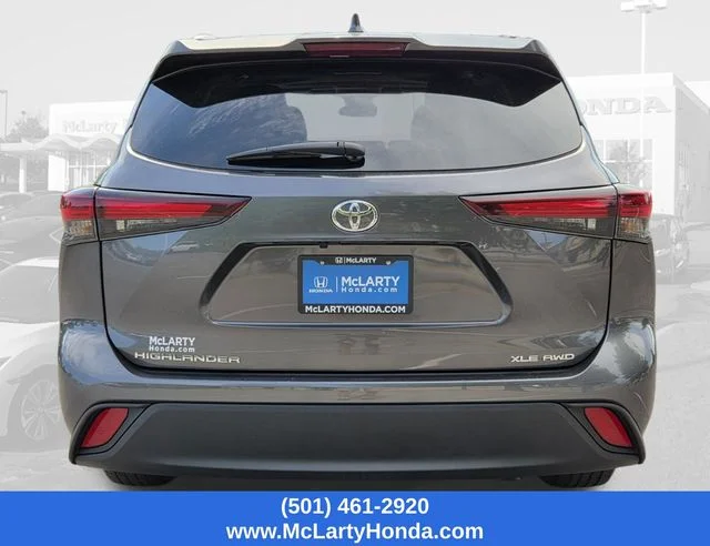 Used 2025 Magnetic Gray Metallic Toyota XLE image 6