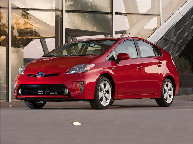 2014 Toyota Prius Four's photo