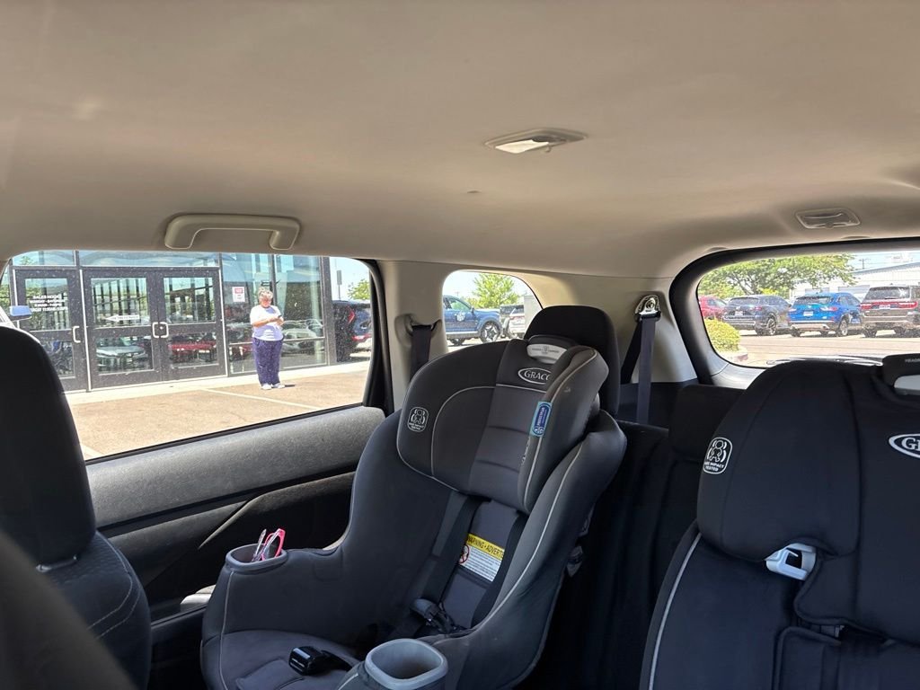 Used 2017 Brown Mitsubishi SE image 35