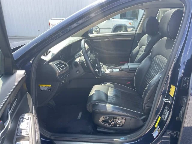 Used 2021 Blue Genesis 3.3T Premium image 14