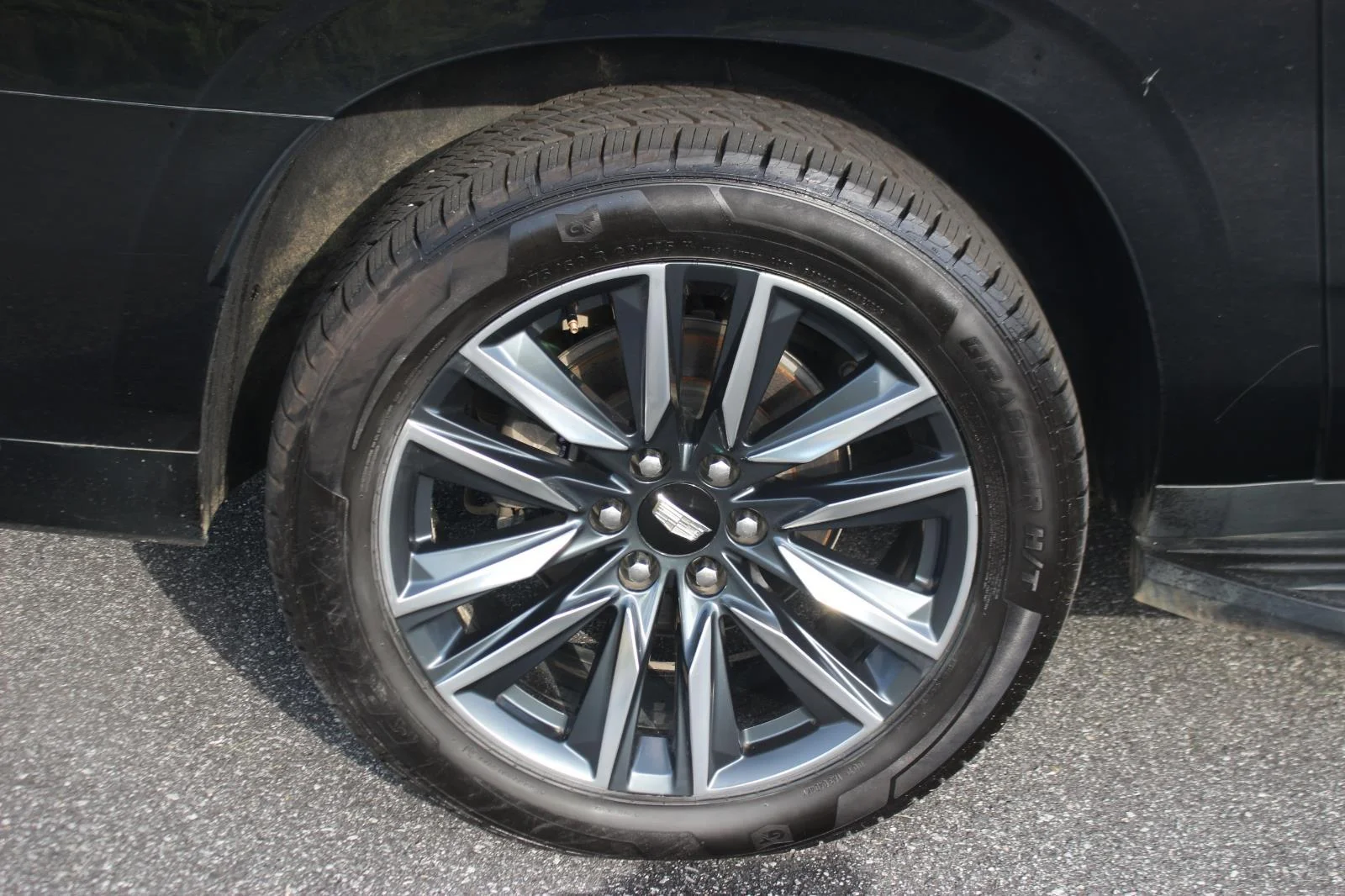 Used 2021 BLACK RAVEN Cadillac Sport Platinum image 40