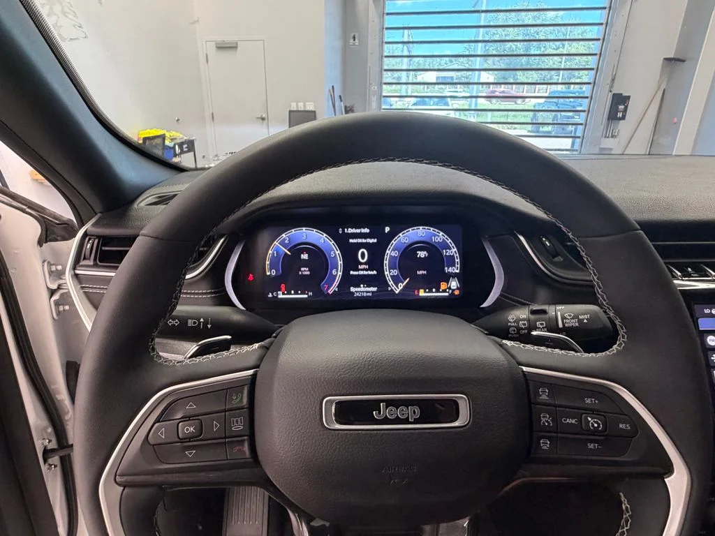 Certified Used 2023 White/off-white Jeep Altitude X image 27