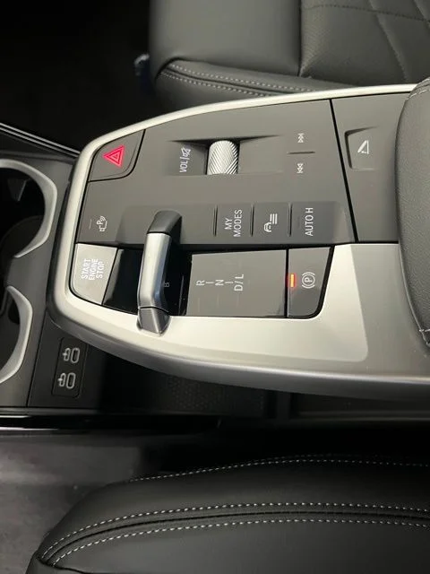 New 2026 Jet Black BMW xDrive28i image 11