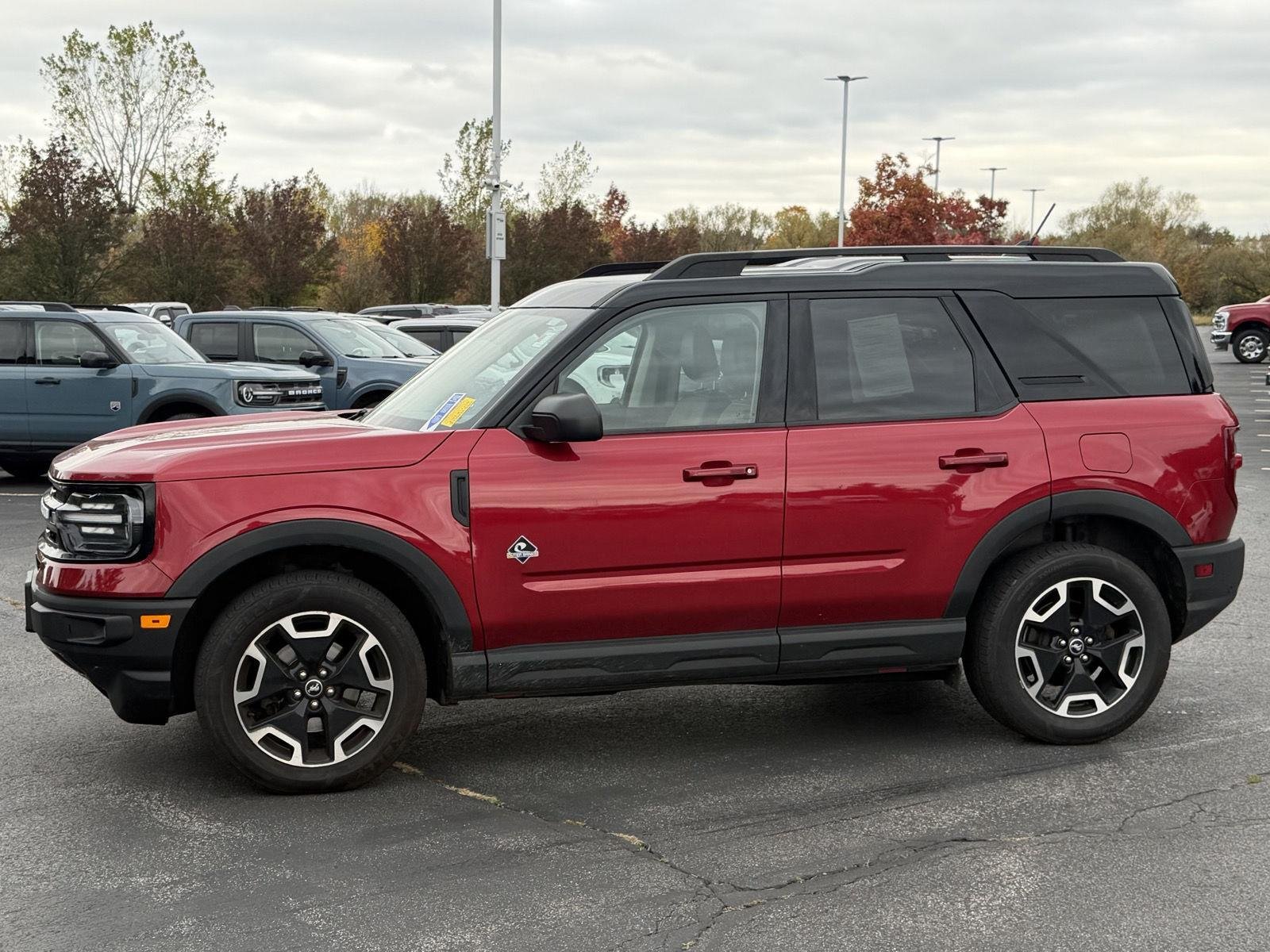 Used 2021 Rapid Red Metallic Tinted Clearcoat Ford Outer Banks image 4