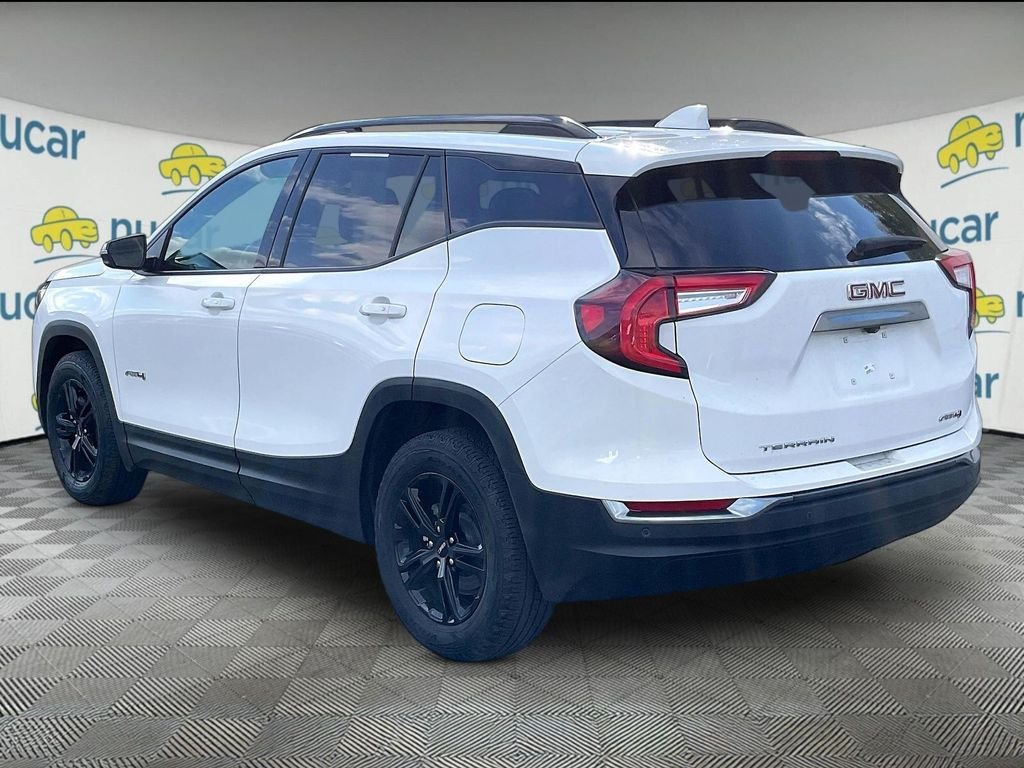 Used 2024 Summit White GMC AT4 image 4