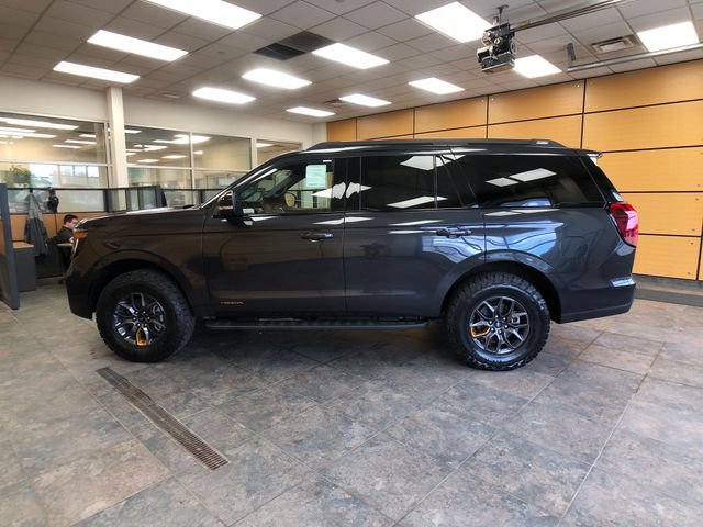 New 2026 Dark Matter Gray Metallic Ford Tremor® image 4