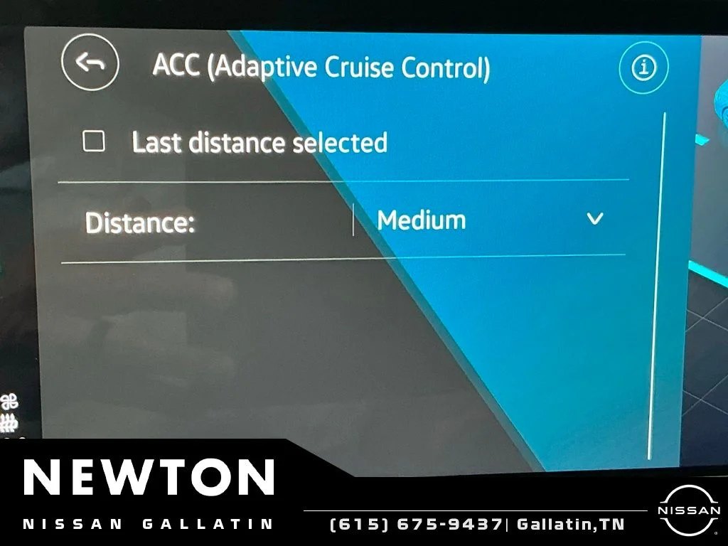 Used 2025 White Volkswagen 2.0T SE w/Technology image 40