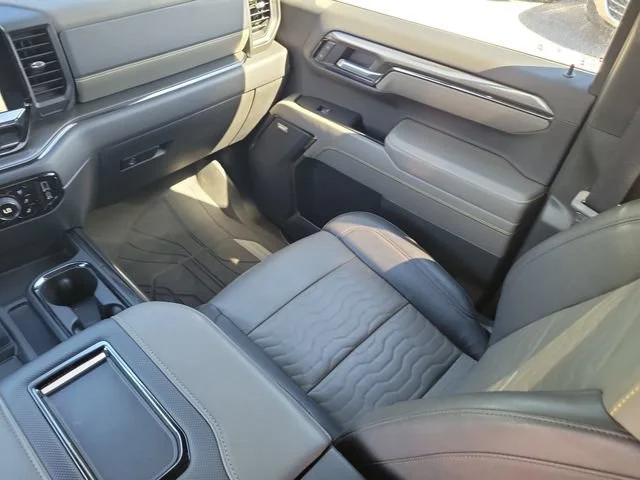 2022 Chevrolet Silverado 1500 ZR2 - Photo 14