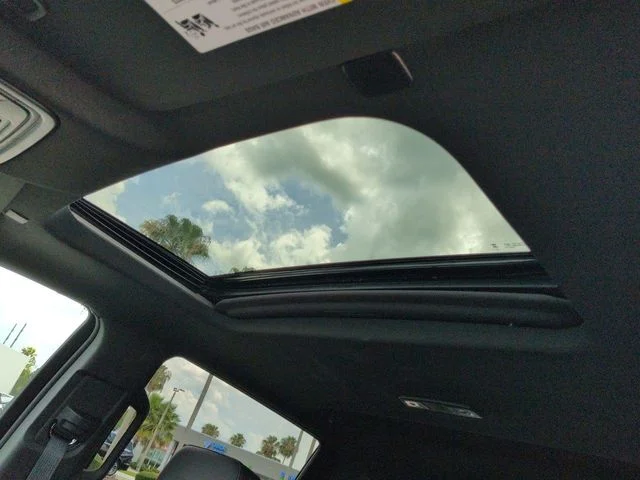 Used 2026 White GMC AT4 image 20