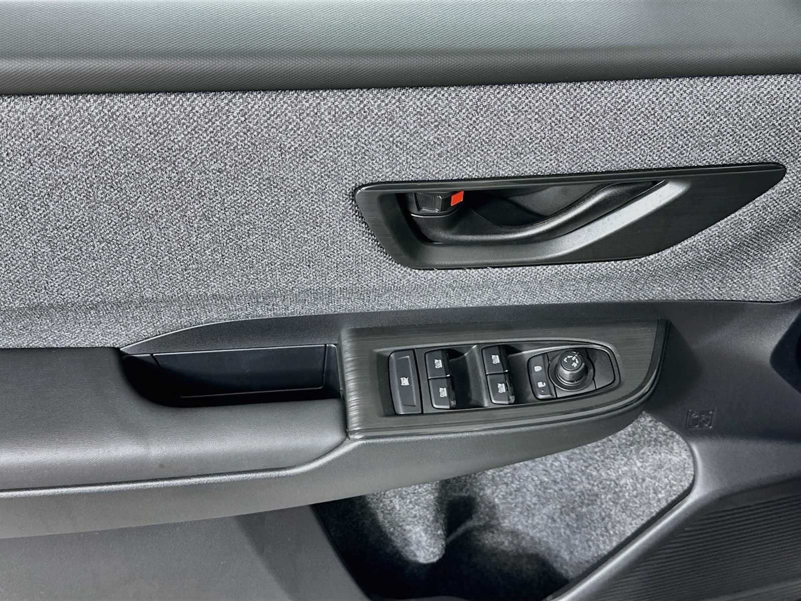 New 2026 CRYSTAL WHITE PEARL Subaru Premium image 17