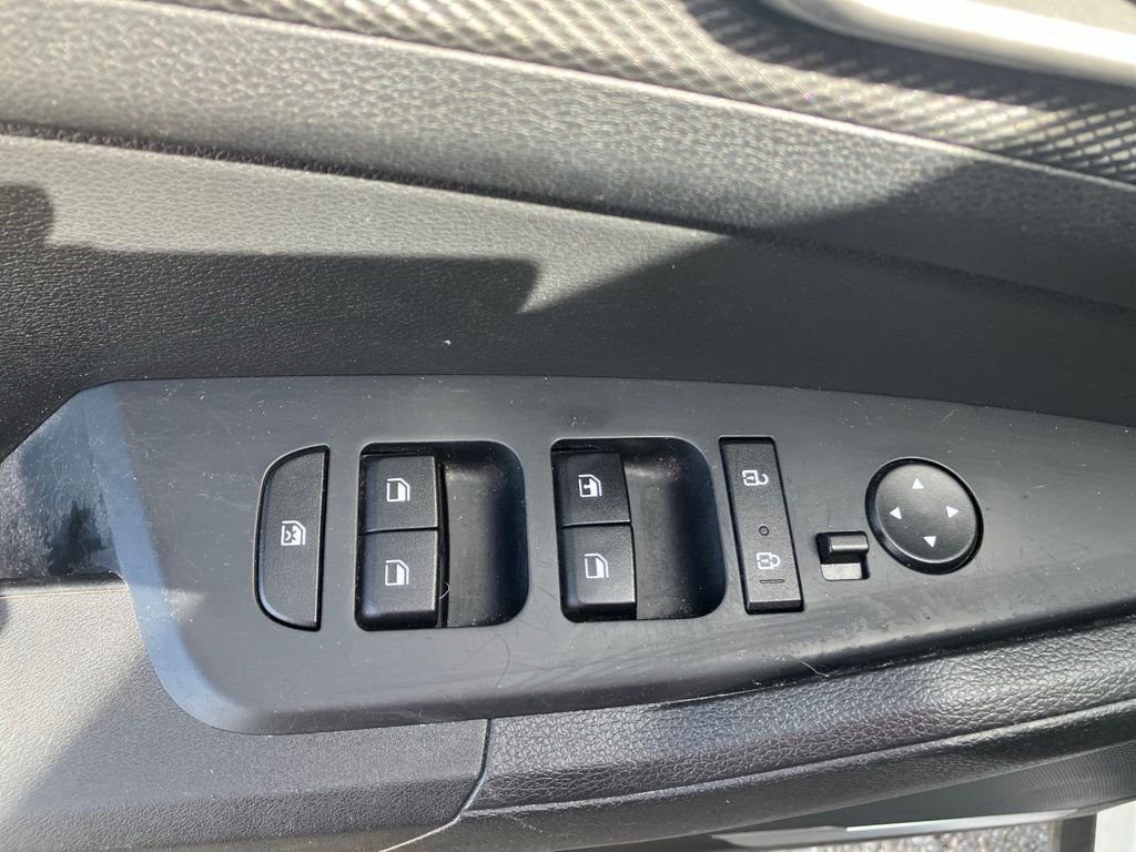 Used 2023 White Kia LX image 10