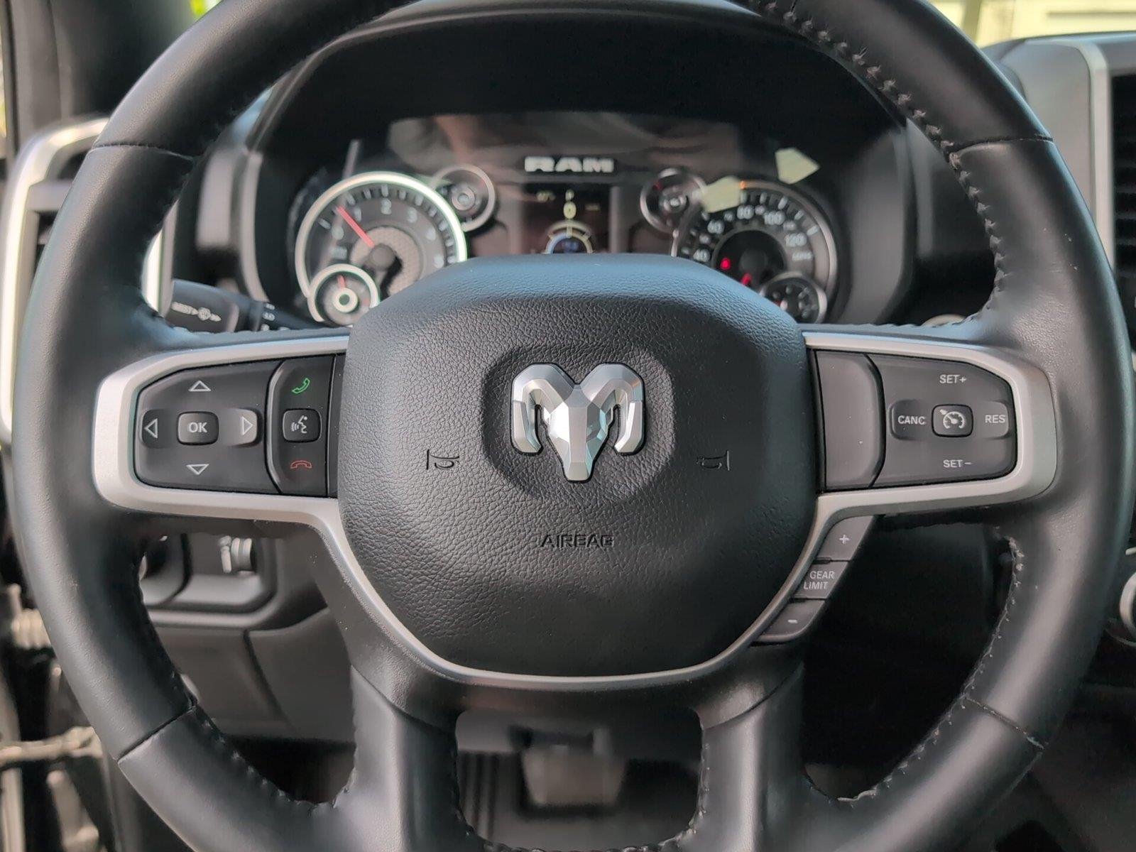 Used 2023 Diamond Black Crystal Pearlcoat Ram Big Horn image 27