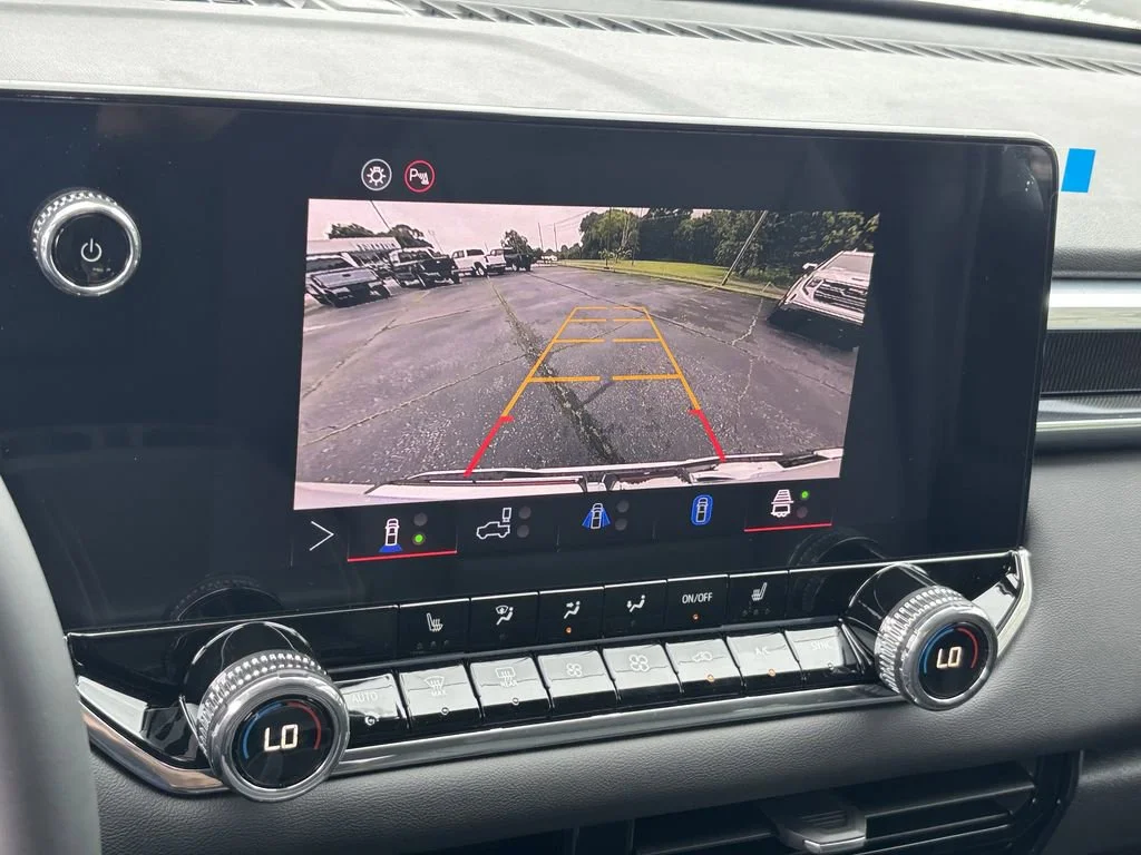 New 2026 Summit White GMC Elevation image 19