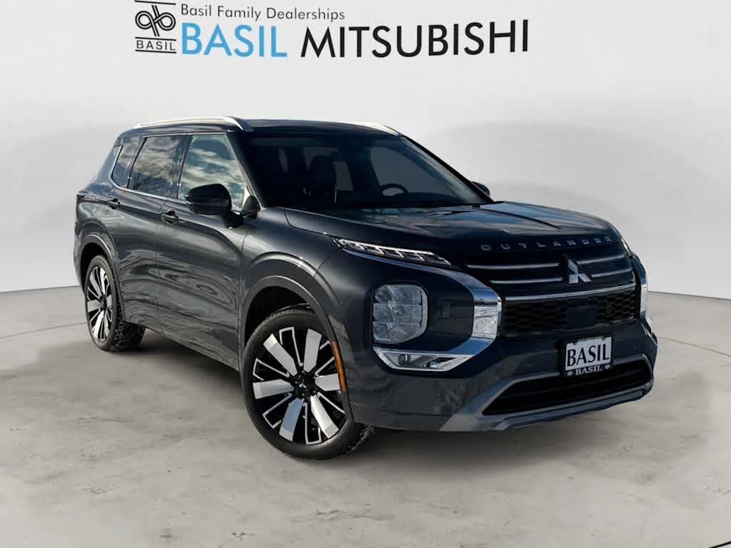 2026 Mitsubishi Outlander SEL S-AWC's photo