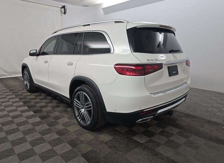 Used 2024  Mercedes-Benz GLS 450 image 2