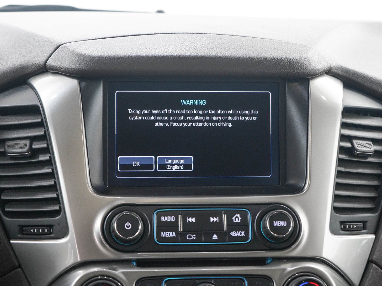Used 2020 SUMMIT WHITE Chevrolet LT image 20