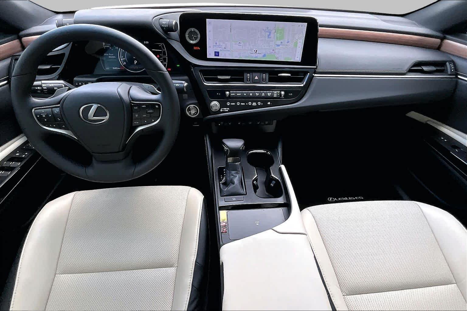 Used 2025 Eminent White Pearl Lexus  image 16