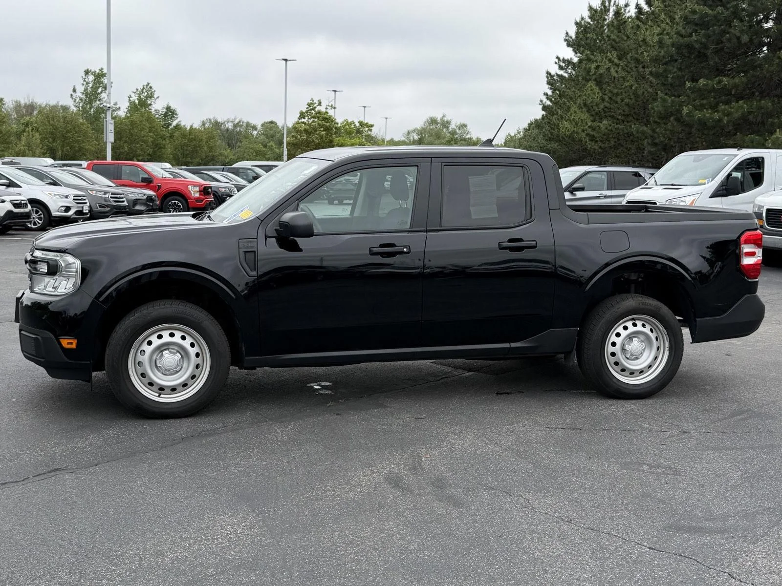 Used 2024 Shadow Black Ford XL image 4