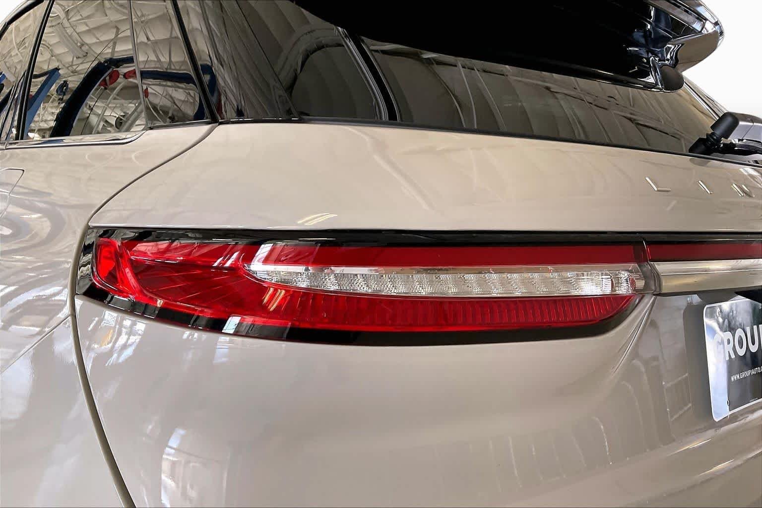 Used 2022 Ceramic Pearl Metallic Tri-Coat Lincoln Standard image 25